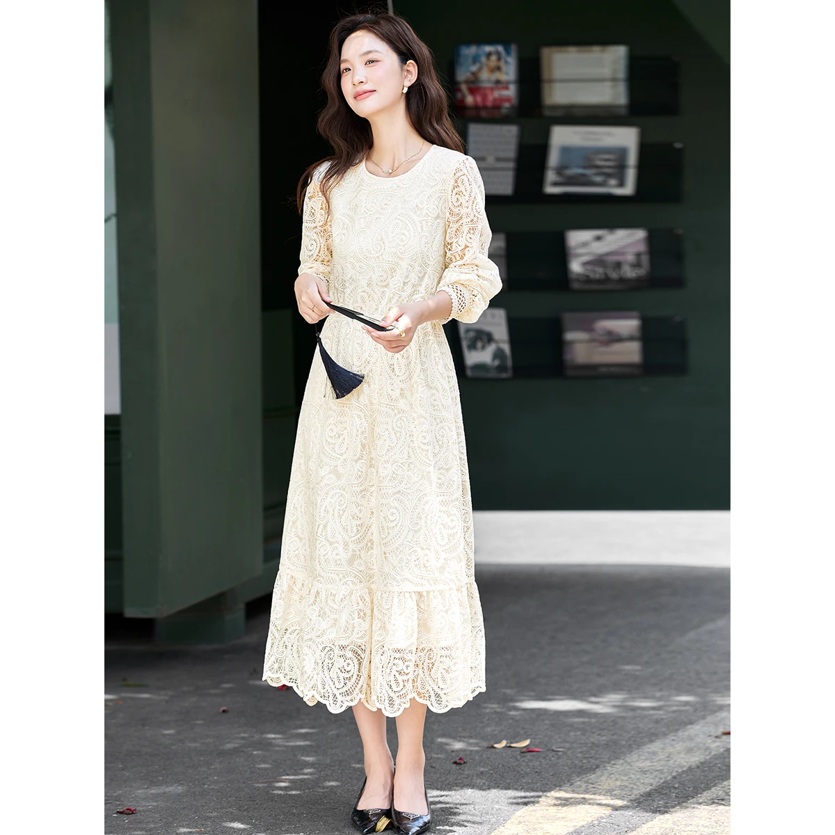 VIMLY فساتين الدانتيل المجوفة الأنيقة للنساء 2025 خريف جديد س الرقبة فستان فضفاض الصلبة شير ماكسي فستان ملابس السيدات غير رسمية A2789