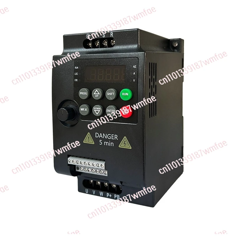 Universal frequency converter single phase 220v three phase 380v 0.75/1 5/2.2 KW governor