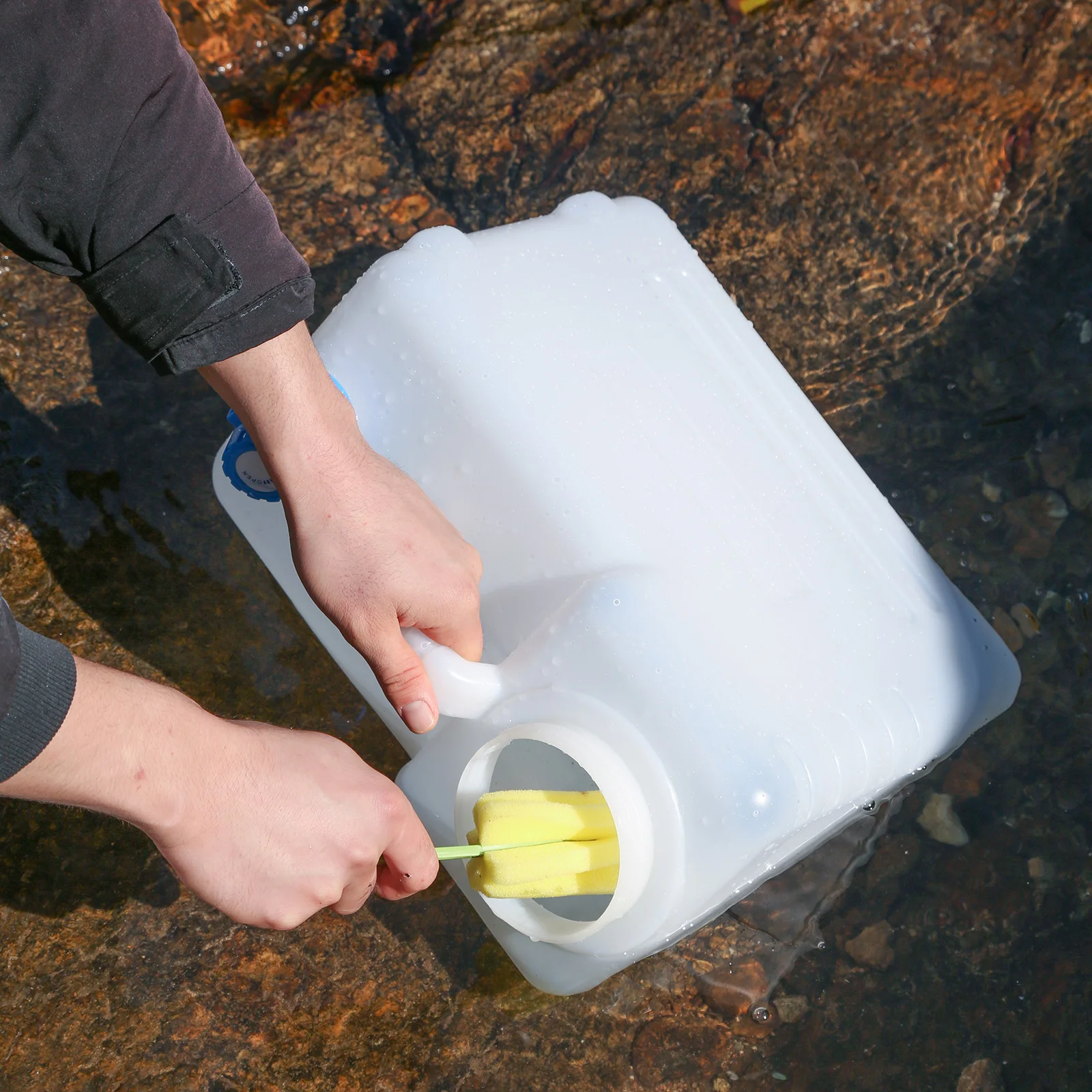 4 Gallon/15L Water Container with Spigot Emergency Stroage Multifunction Water Tank for Camping Outdoor Hiking Picnic Supplies