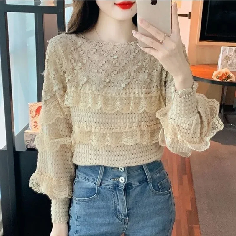 Sweet Fashion Autumn/Winter New Women\'s Solid Slash Neck Hollow Out Lace Ruffles Korean Casual Long Sleeve Pullovers Shirts Tops