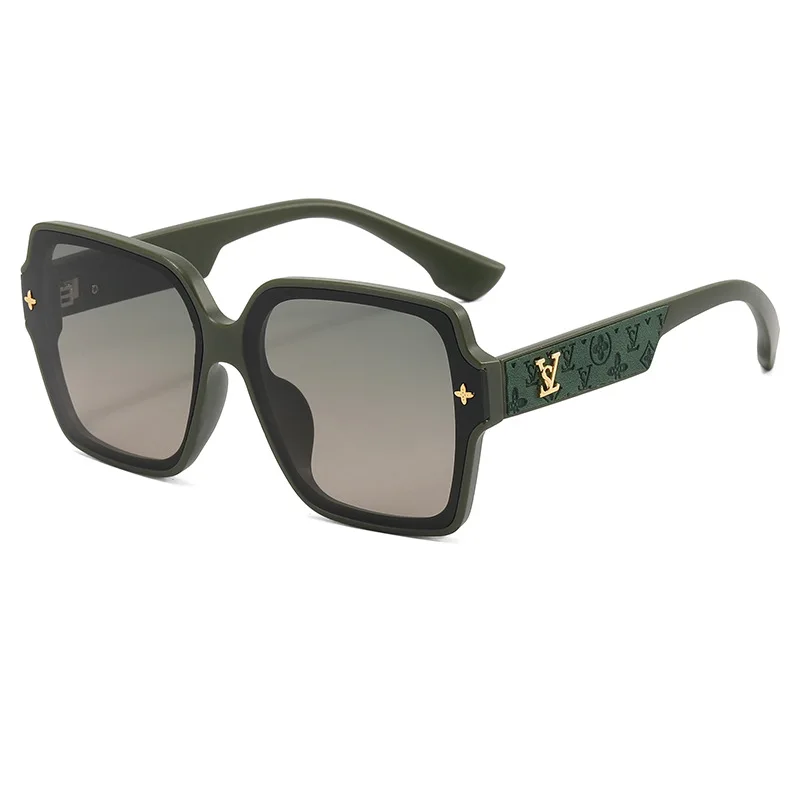 

2026 Leather Temple Design Oversized Sun Glasses for Women Street Style Fashion UV400 Protection Trendy Vintage Chic Daily​