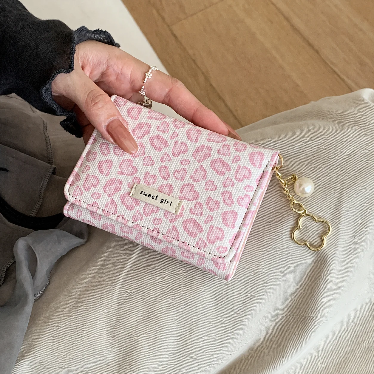 Clover Pearl Pendant Wallet Sweet Women'S Pu Wallet Short Wallet Leopard Print For Small Handbags Women Pockets