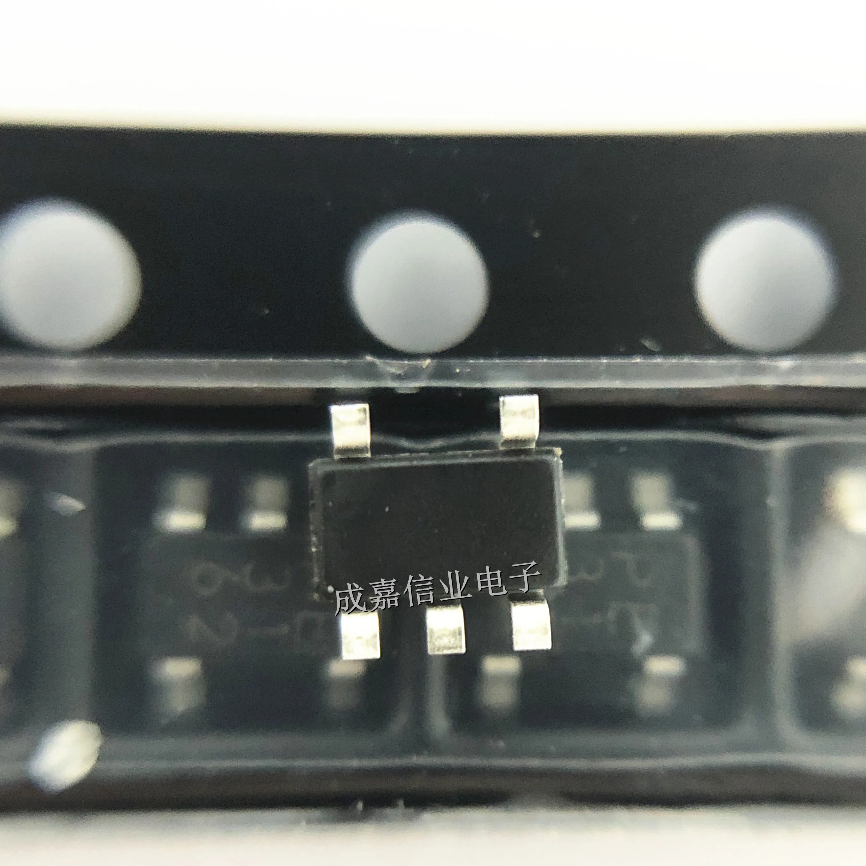 10pcs/Lot BD5244G-TR SOT-23-5 MARKING;PE Supervisory Circuits CMOS DETEC VOLT 4.4V Operating Temperature:- 40 C-+ 105 C