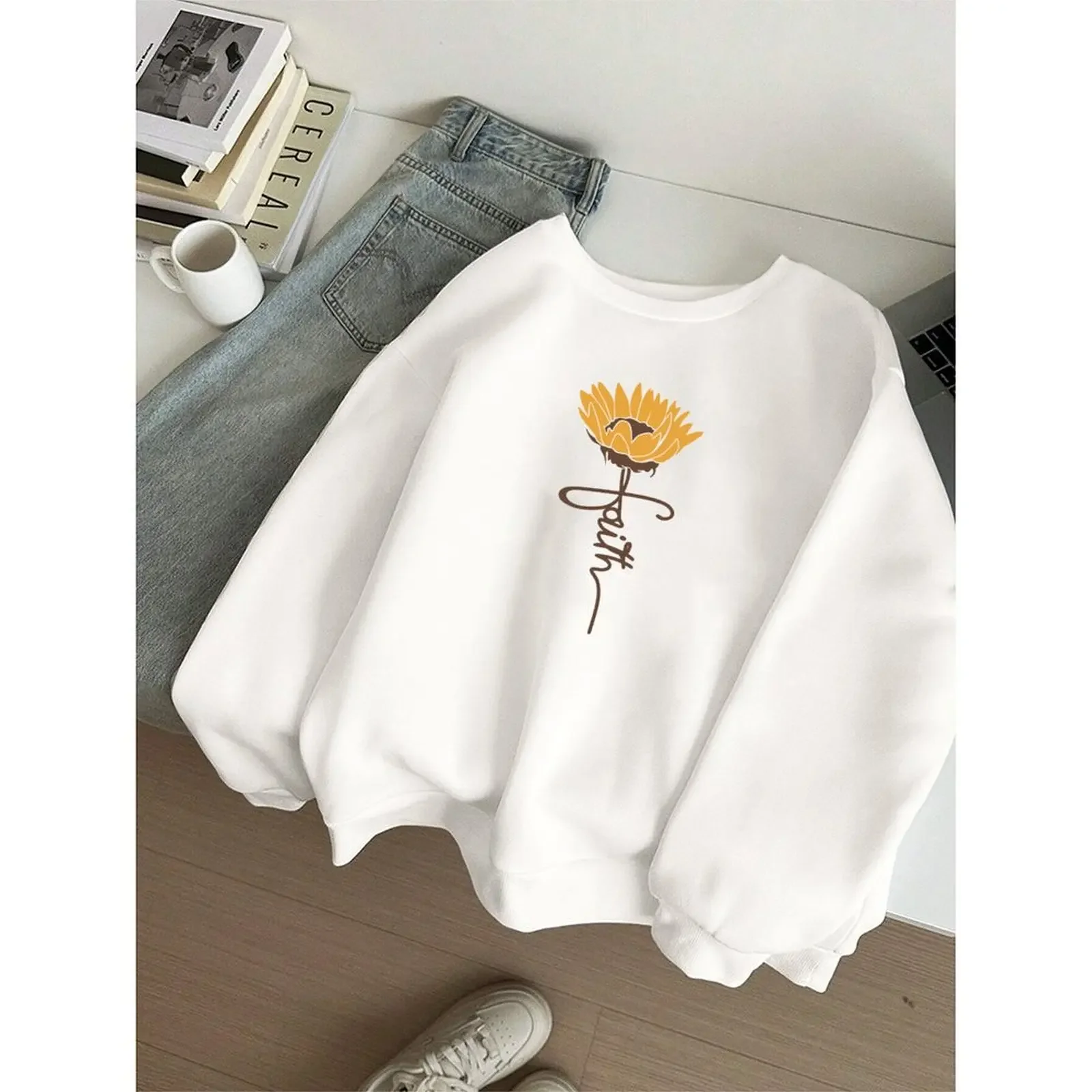 

Women Round Neck Long-sleeve Velvet Casual Positive Interesting Sunflower Sweatshirt Winter Comfortable Loose Casual Printed Top