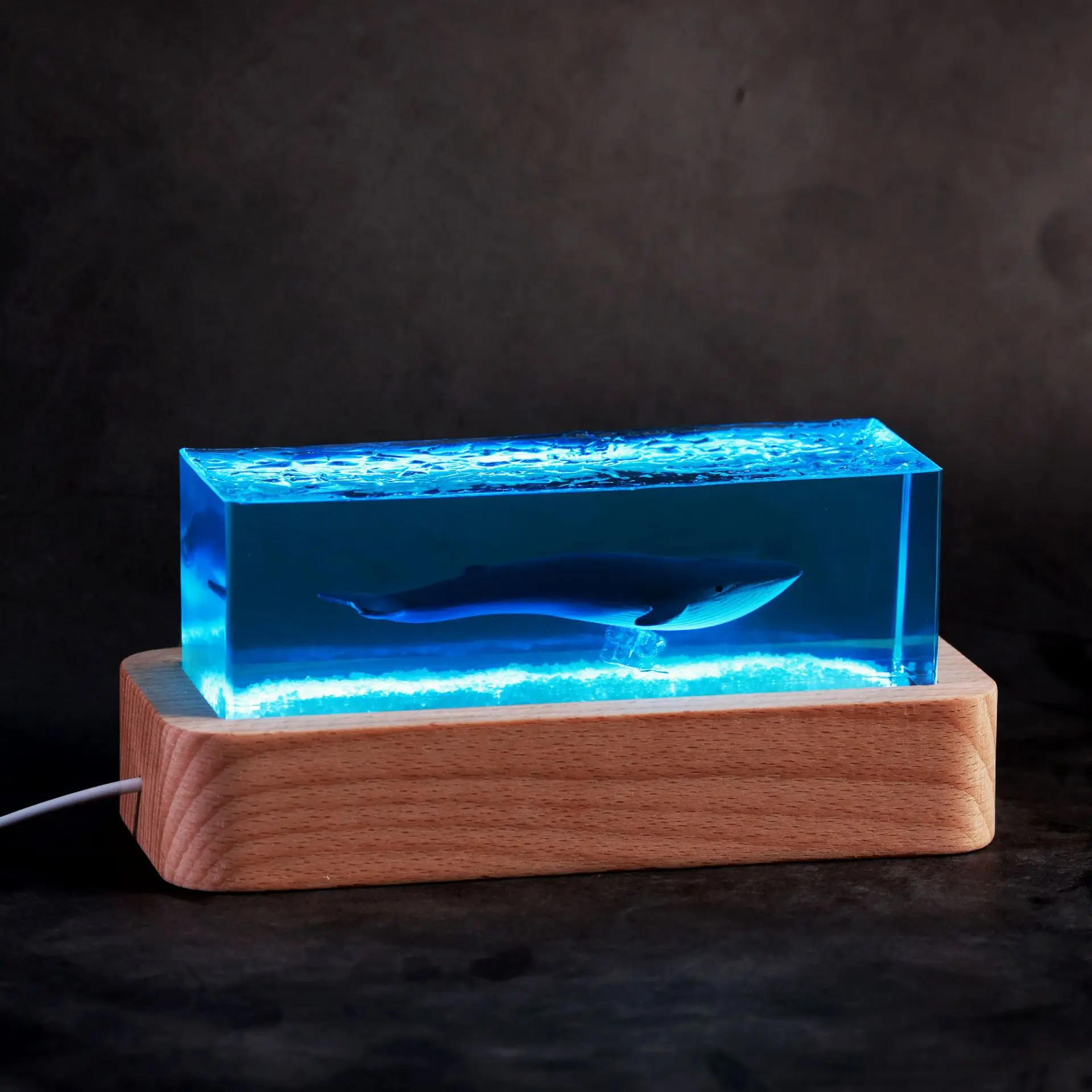 海洋動物樹脂製テーブルライト、クリエイティブなアート装飾ランプ、サメ、クジラ、イルカのナイトライト、USB充電式