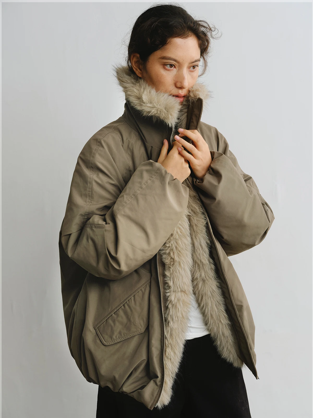 

Eco-Friendly Fur Trimmed down Jaet Vest ket Long Sve Commute Sle Regular Length Zipper Closure Floral Silhouette