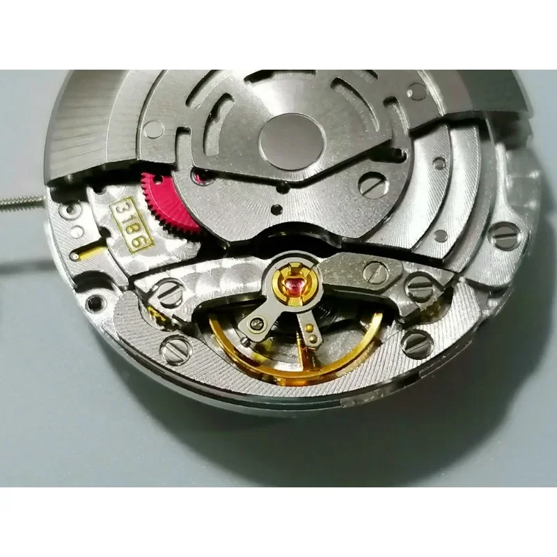 Watch Movement, Domestic 3186 Movement, Single Calendar, Three O'clock Position, Four Needle GMT Movement