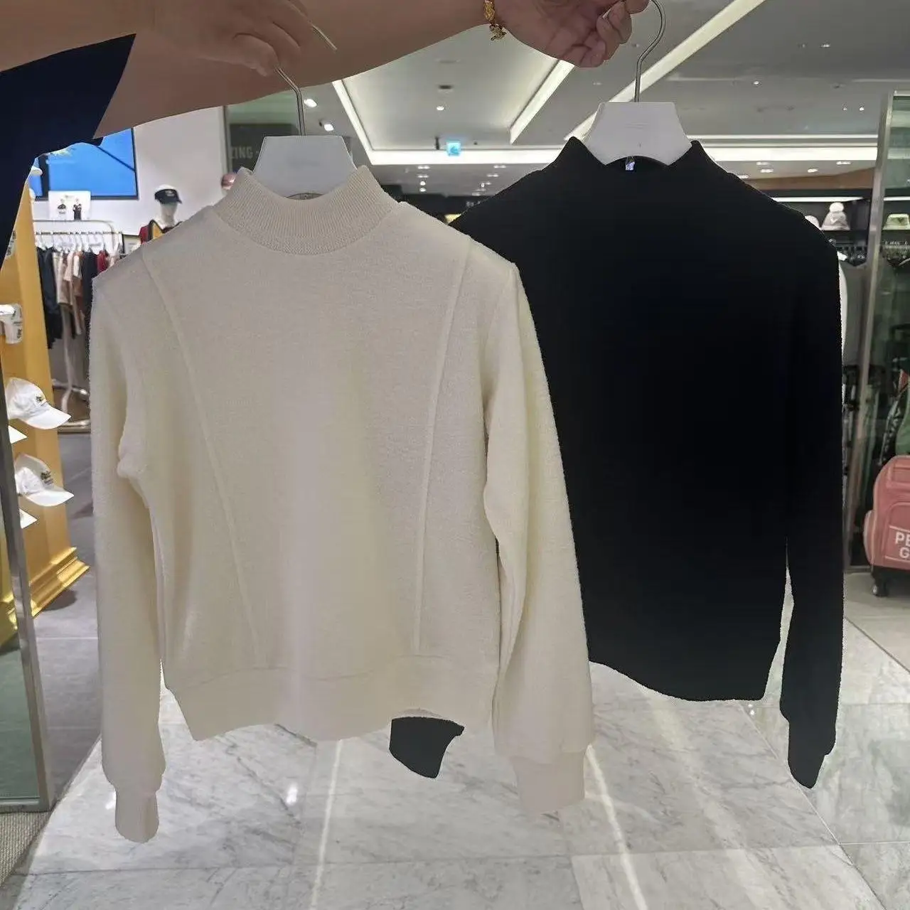 2026 Autumn Winter New Women Golf Apparel Stand Collar Wool Spliced Thick Top Light Warm Windproof Versatile Golf Undergarment