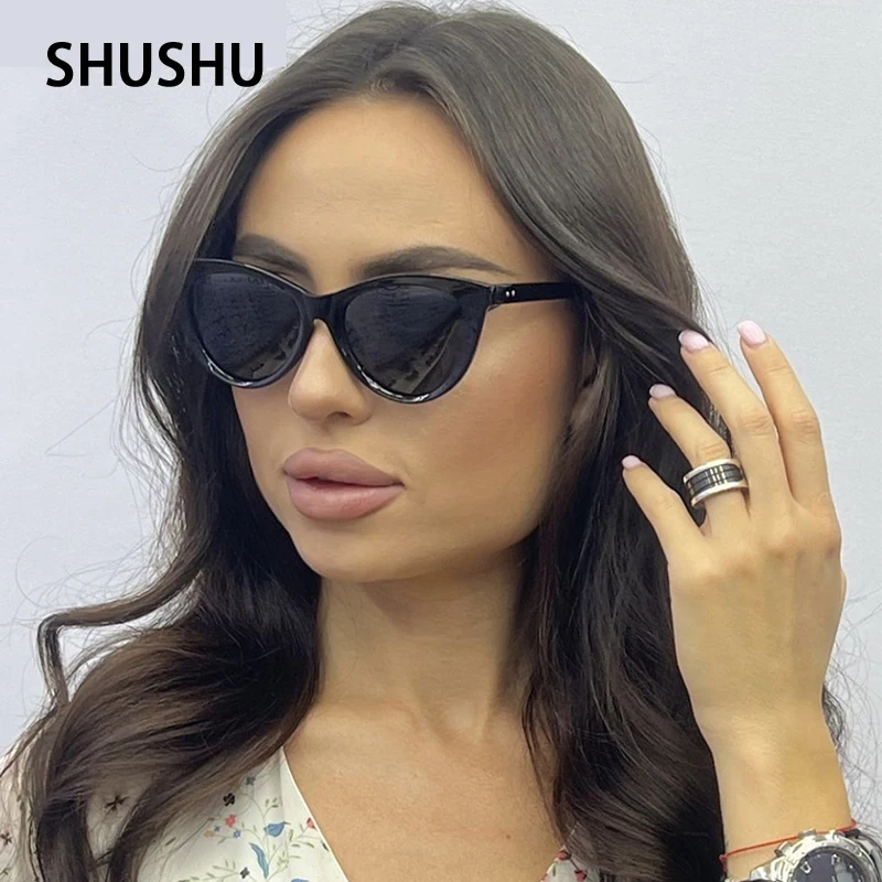 

B88 Classic Vintage Cat eye Polarized Sunglasses for Women Elegant Small Frame Glasses for Men Fashionable Black SunglassesUV400