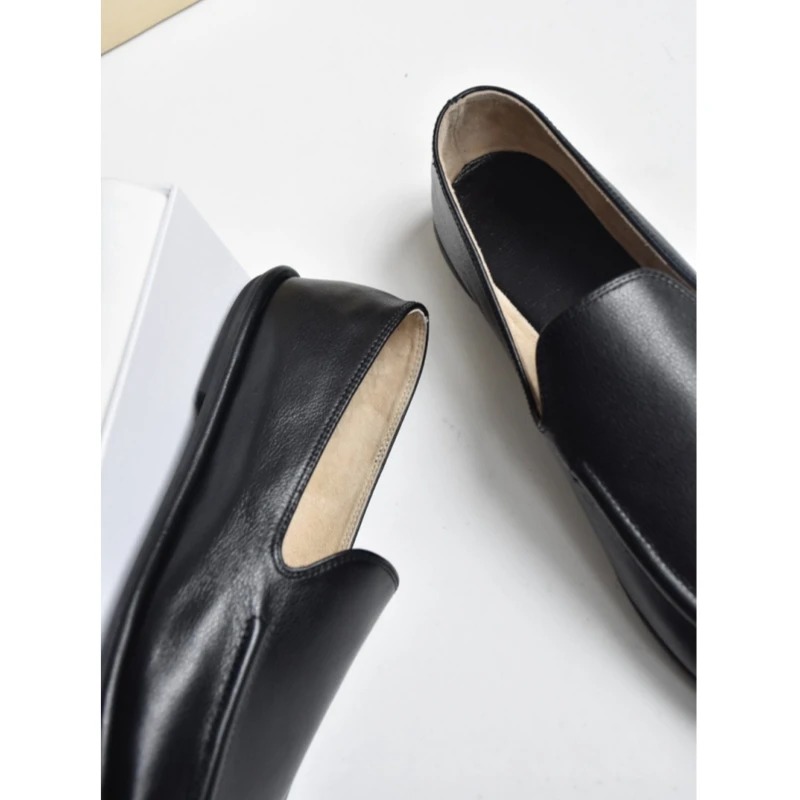25 year new European and American high-end minimalist niche leather flat bottomed retro grandma shoes Le Fu shoes