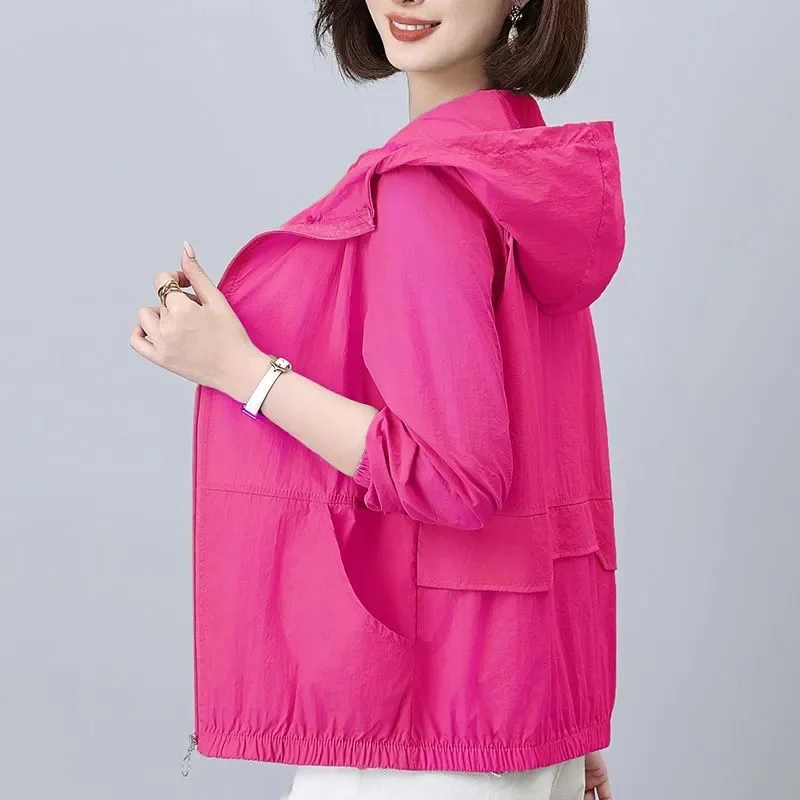 

2024 New Hooded Summer Sun Protection Clothing Women's Coat Thin Breathable Outdoor UV Protection Versatile Casual Jacket Female