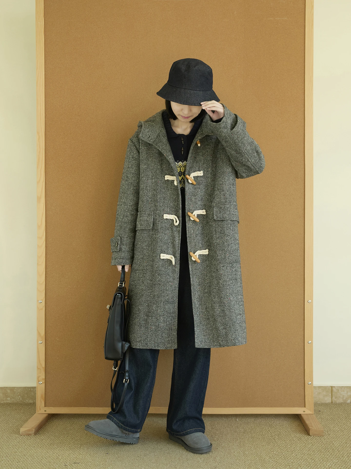 

Теплое ретро-пальто с капюшоном и пуговицами из рога от Qian Bai: зимняя модная верхняя одежда из утолщенного полиэфирного волокна