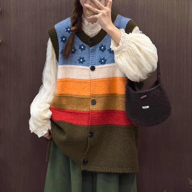 

Sweater Vest Jacket Autumn Winter Retro Color Stripes Handmade Stitching Small Flowers Stacked Knitted Vest Cardigan W1815 ﻿