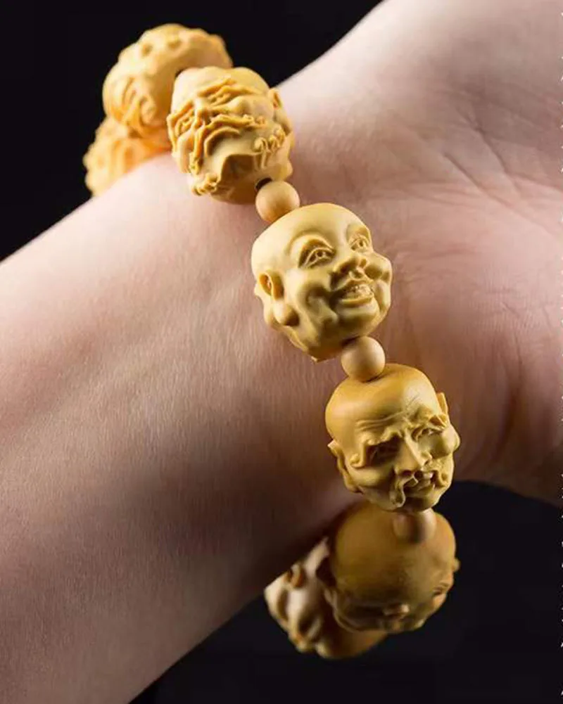 

2.0 CM Eighteen Buddhas Bracelet Boxwood Figurine Carving Arhat Buddha Beads Hand Chain Feng Shui Sculpture - #W189