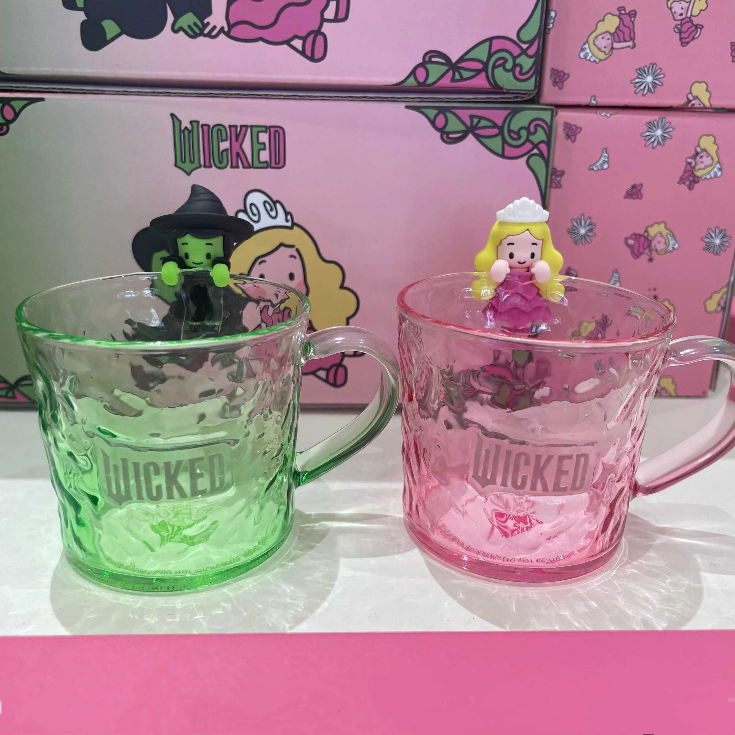 Universal Studios Originele glazen beker en drankbekerset "Wicked" - een perfect cadeau en souvenir voor koppels en kinderen