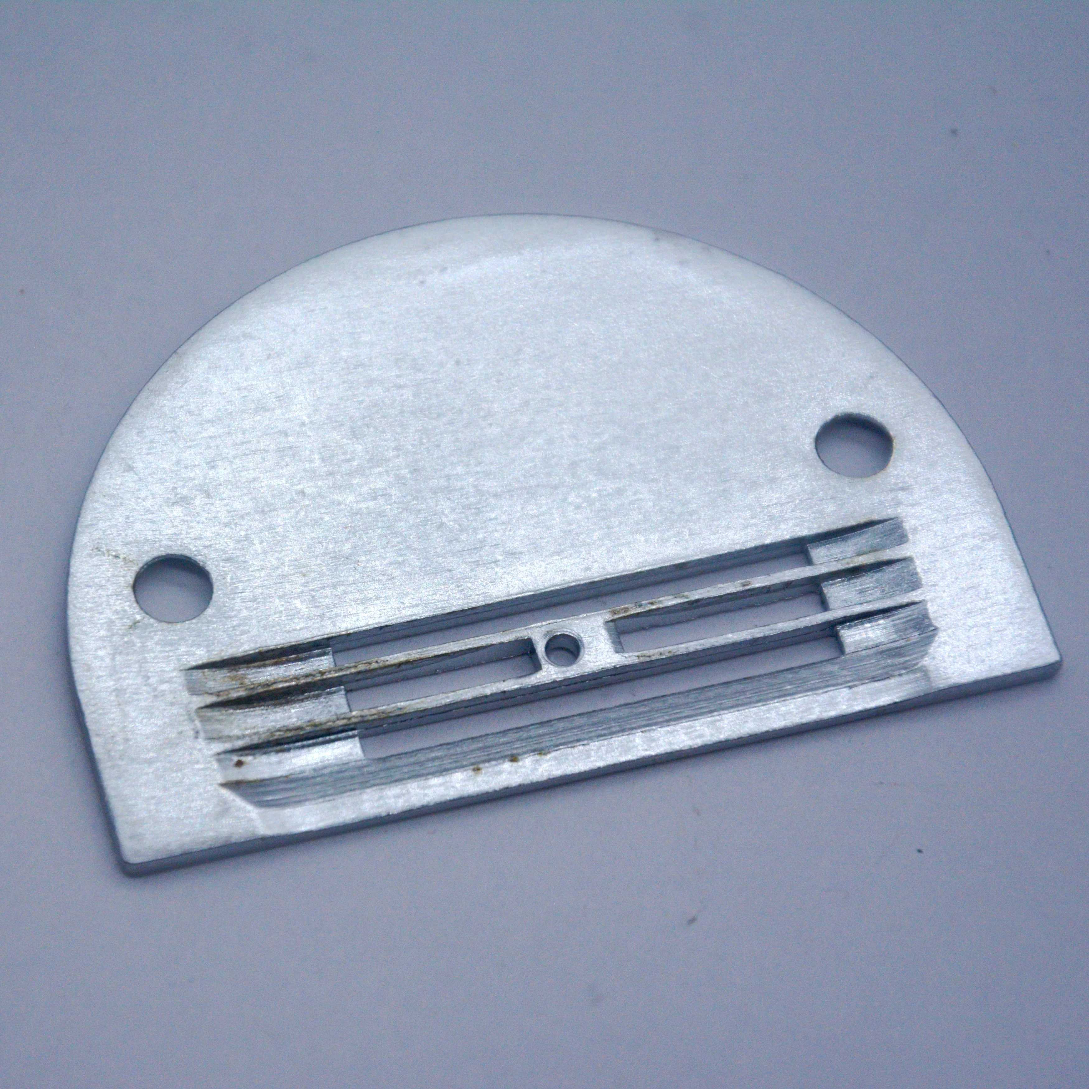 SEWING MACHINE SPARE PARTS & ACCESSORIES HIGH QUALITY SEWING NEEDLE PLATE B1109-012-IOB NEEDLE PLATE FOR JUKI