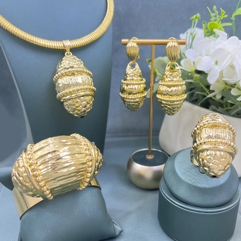 

Dubai 24K Gold Plated Jewelry Set for Women Accessories Jewelry Gold Color Popular Earrings Necklace Bracelet Ring Party Gifts