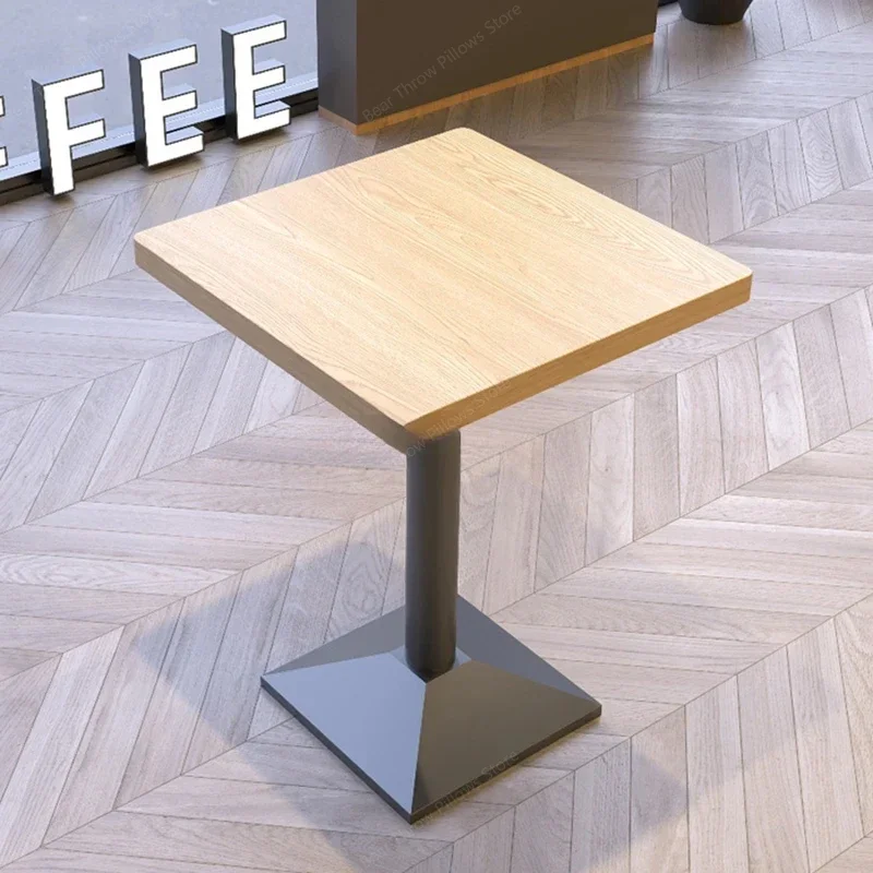 Рисунок 6 - Роскошные круглые журнальные столики