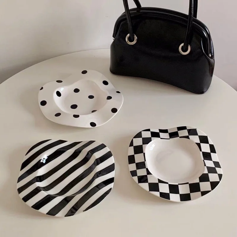 20cm Black White Wave Plate Ins Wind Creative Wave Point Stripe Irregular Dessert Ceramic Plate Fruit Pasta Salad Plate