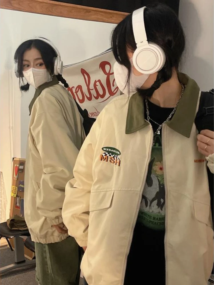 HOUZHOU 90s Vintage Red Jackets Women Y2K Streetwear Retro Letter Bomber Jacket Oversized Hip Hop Patchwork Harajuku Beige Coats