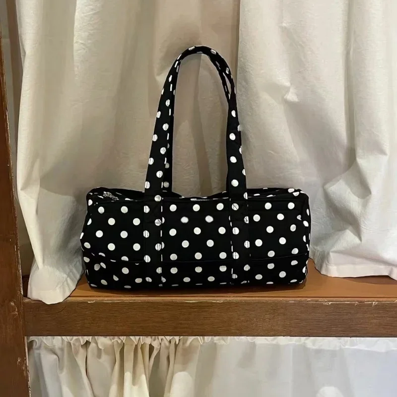 

New Korean Style Black&White Polka Dot Large Capacity Shoulder Bag Women Nylon Bag Casual Versatile Female Travel Handbag 2025