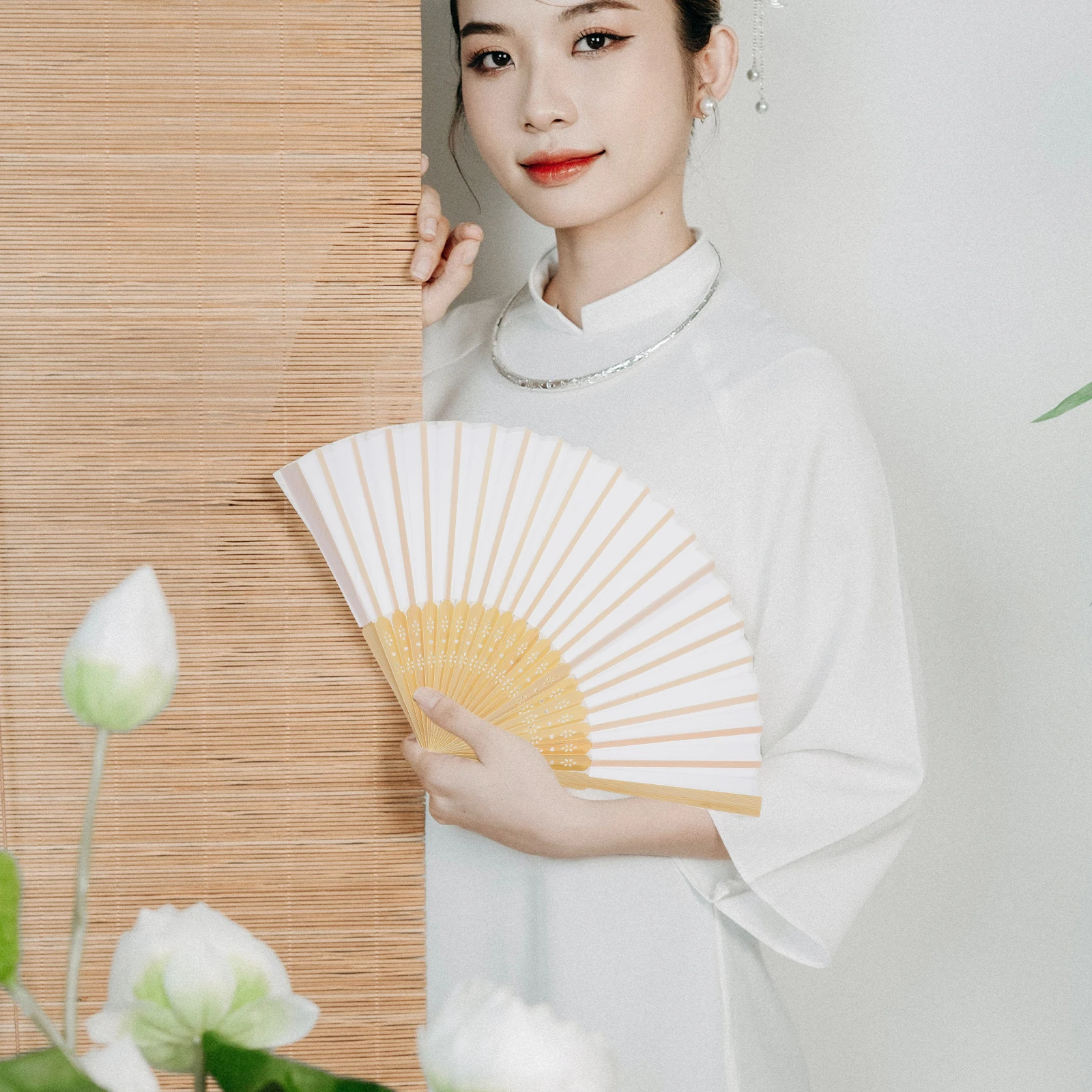 

Handheld Folding Fan Bamboo Cloth Chinese Style Light Weight Easy Carry Small Size Bulk Hand Fan Retro Dance Party Photo Prop