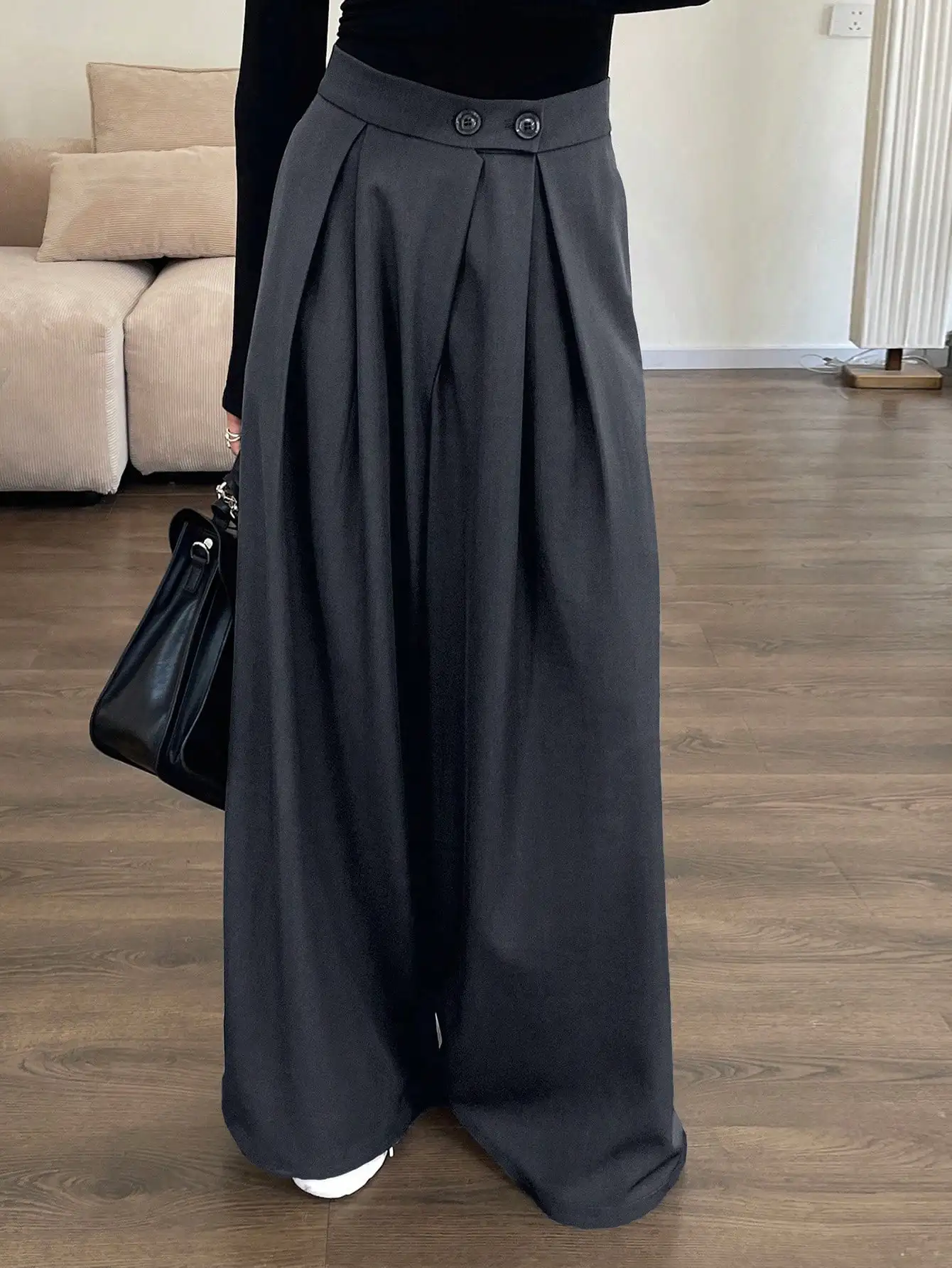 

Solid Color Loose Pleated Wide Leg Pants For Women