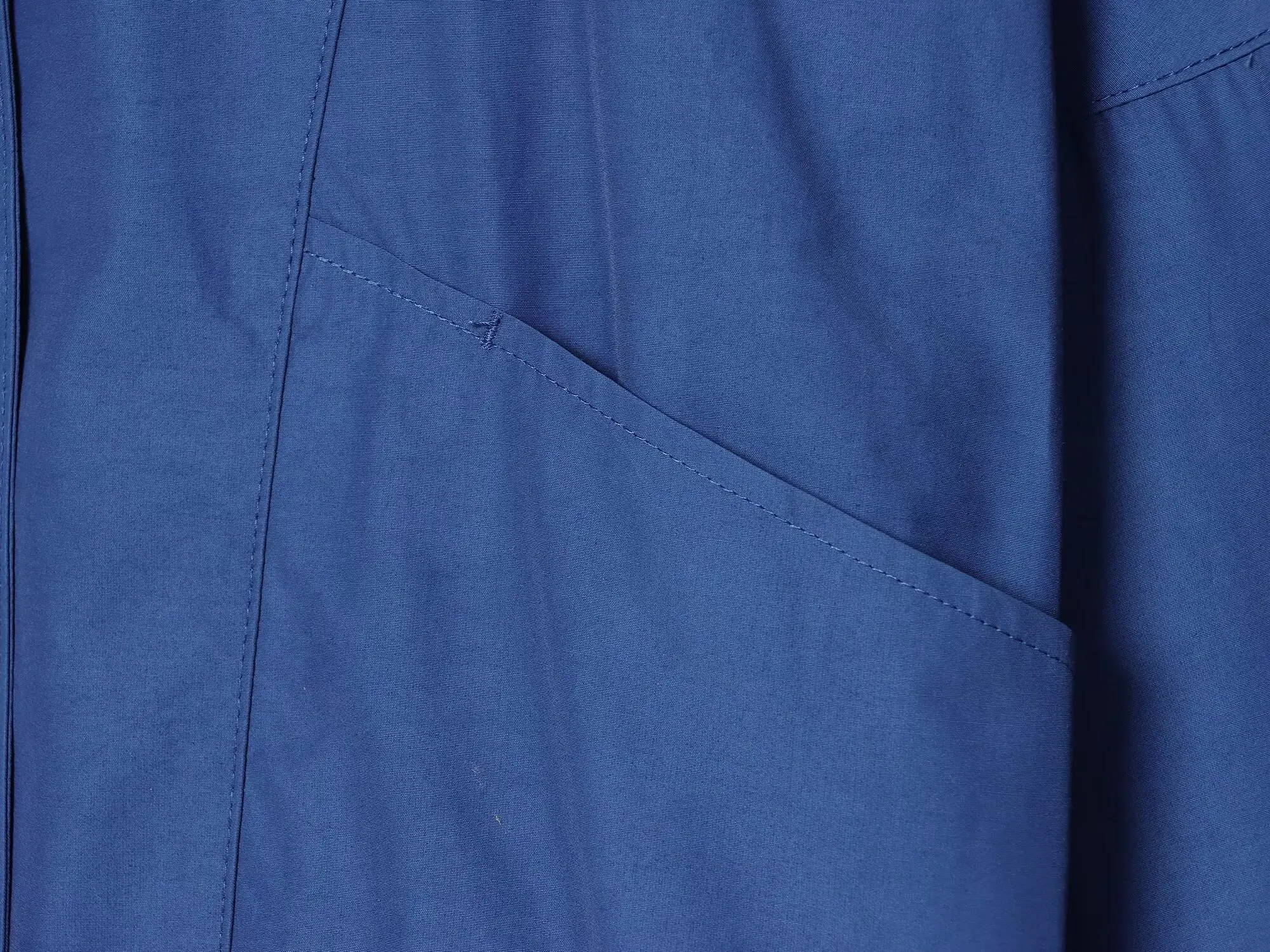 BSAY Damen Herbst Stehkragen Kurze Fliegerjacke mit Knopfverschluss Vorne Große Taschen Lange Ärmel Einfarbige Freizeitjacke – Detail 8