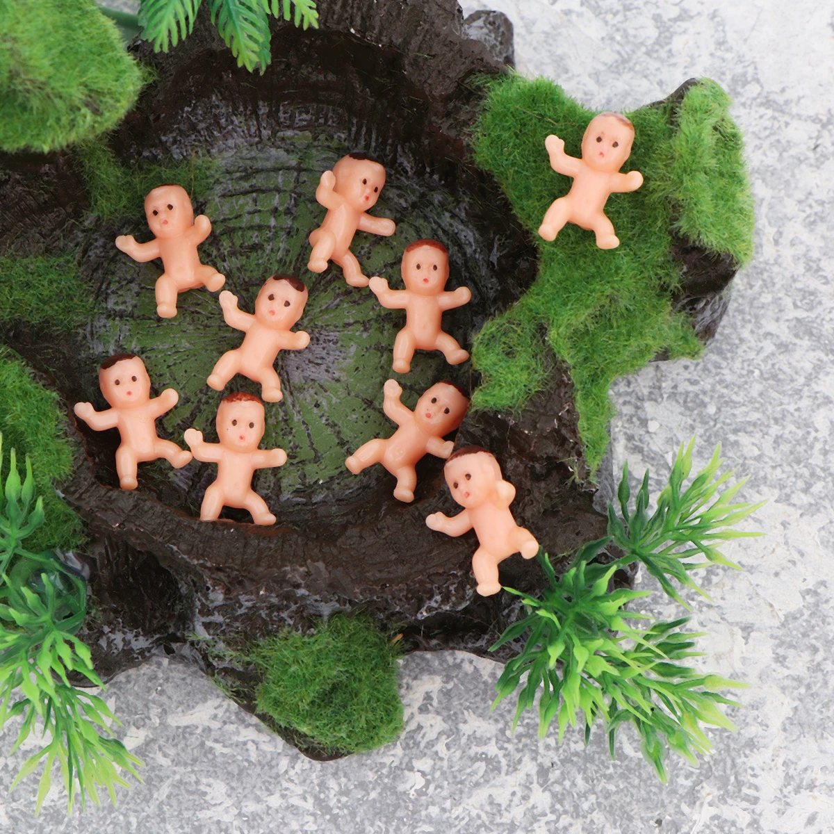 

100 Pcs Baby Gift Shower Favors Mini Babies for Ornament Birthday Decorations Party