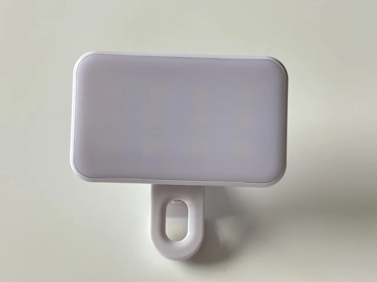 ضوء كمبيوتر صغير محمول بثلاثة ألوان - مصباح LED مدمج لتعبئة مدونة الفيديو للتصوير الفوتوغرافي عبر الهاتف المحمول وصور السيلفي ومقاطع الفيديو #4