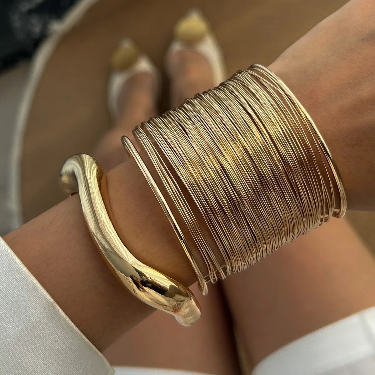 1pc Exaggerated Punk Smooth Heavy Metal Chunky Spring Bangles Women Wide Hip Hop Gold Color Arm Bracelet Steampunk Men Jewelry
