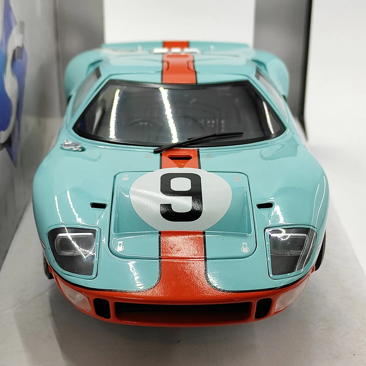 Diecast SOLIDO S 1:18 Scale Ford GT40 24 Hours of Le Mans 1968 Alloy Car Model Collectible Toy Gift Souvenir Display Ornament