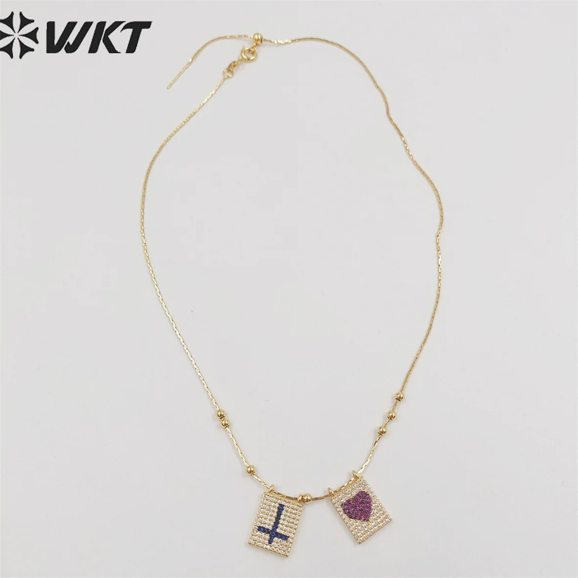 WT-N1385 Wholesale fashion gold electroplated micropave cubic zircon necklace Lady elegant religious cross heart necklace