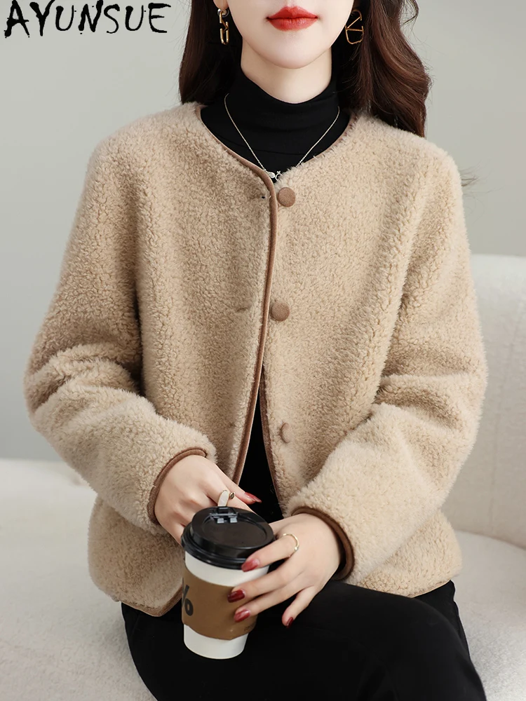 เสื้อโค้ทขนสัตว์แท้ 100% ยี่ห้อ AYUNSUE สำหรับผู้หญิง ทำจากขนแกะแท้ แจ็คเก็ตขนแกะสำหรับฤดูใบไม้ร่วงและฤดูหนาว เสื้อผ้าขนสัตว์ผสม รุ่นใหม่ล่าสุดสำหรับผู้หญิง ประจำปี 2025