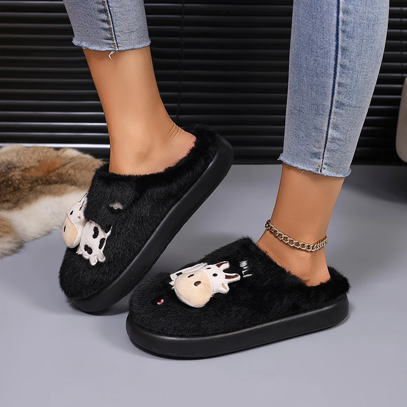 3D-Kuh-Plüsch-Hausschuhe für Damen, warme, flauschige Mules für den Winter, Mädchen-Freizeit-Hausschuhe, flauschige Fell-Slides, Unisex, weiche Plateausohle – Detail 14