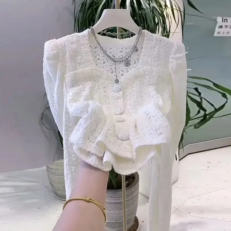 Elegant French Style Square Collar Hollow Lace Puff Sleeveshirt Women's Autumn 2024 New Arrival Versatile Stylish Tweed Top Tren