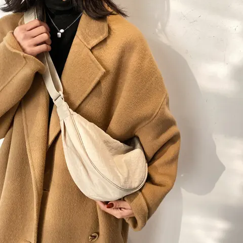 ठोस रंग महिलाओं के पोर्टेबल कंधे बैग सरल महिला नायलॉन कपड़ा गद्देदार क्रॉसबॉडी बैग यात्रा पर्स हैंडबैग मैसेंजर बैग 10 best sales नायलॉन क्रॉसबॉडी बैग - №4