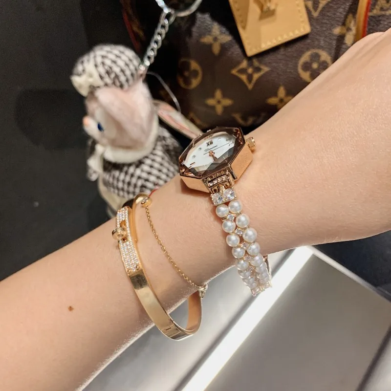 2024 Quality Luxury Ladies Watch With Rhinestone Elegant Pearl Bracelet Women Watches Quartz Rectangle Wristwatch For Gift