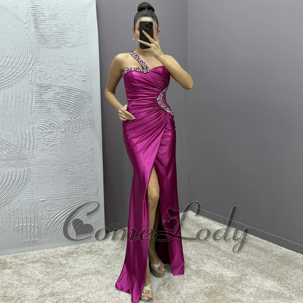 

Comelody Modern Satin Prom Dresses for Women Saudi Arabric One Shoulder High Slit Rhinestones Zipper Ruched Abendkleider