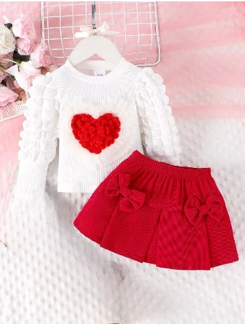 Conjunto de roupas para meninas, manga bufante, patchwork canelado, padrão de coração, tops + saia plissada com laço, conjuntos de duas peças para roupa de bebê de 0 a 3 anos