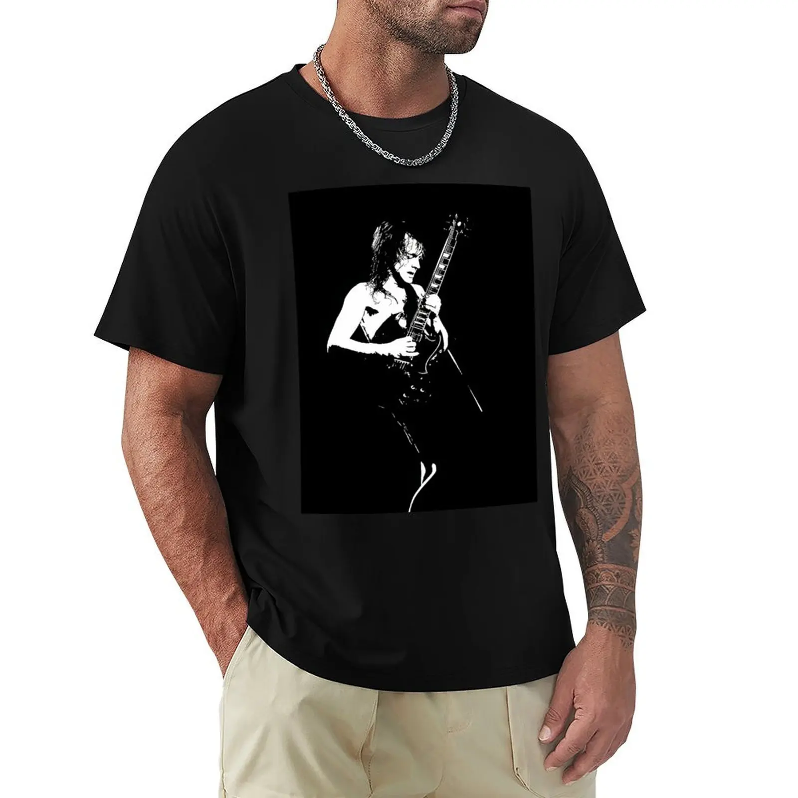 

Angus Young T-Shirt Fashion Print Casual Short Sleeve