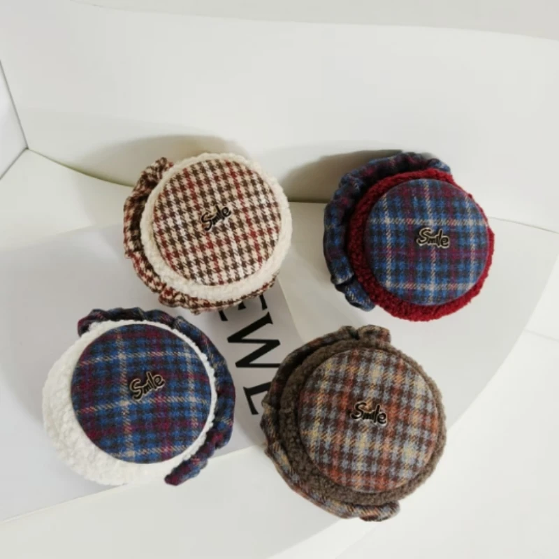 Niedliche Ohrenschützer Winter neuer Stil Retro Plaid Letter Label faltbar für Studenten Radfahren Kälteschutz Ohrwärmer Zubehör Frauen