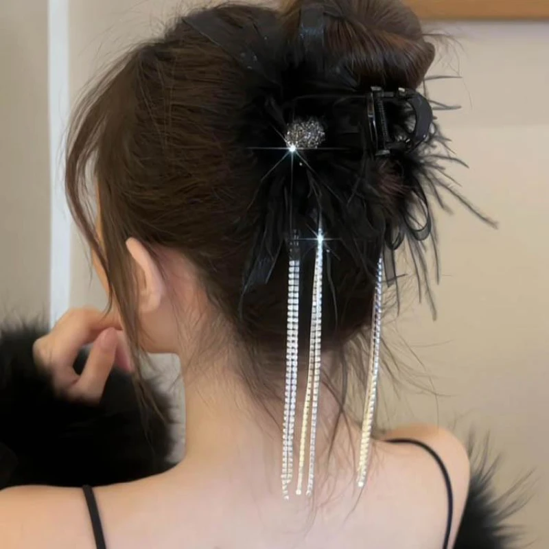 

Elegant Fashion Princess Feather Hairpin for Women Hair Claw Clips Headdress Long Tassels Grab Clip Female Hair Accessories