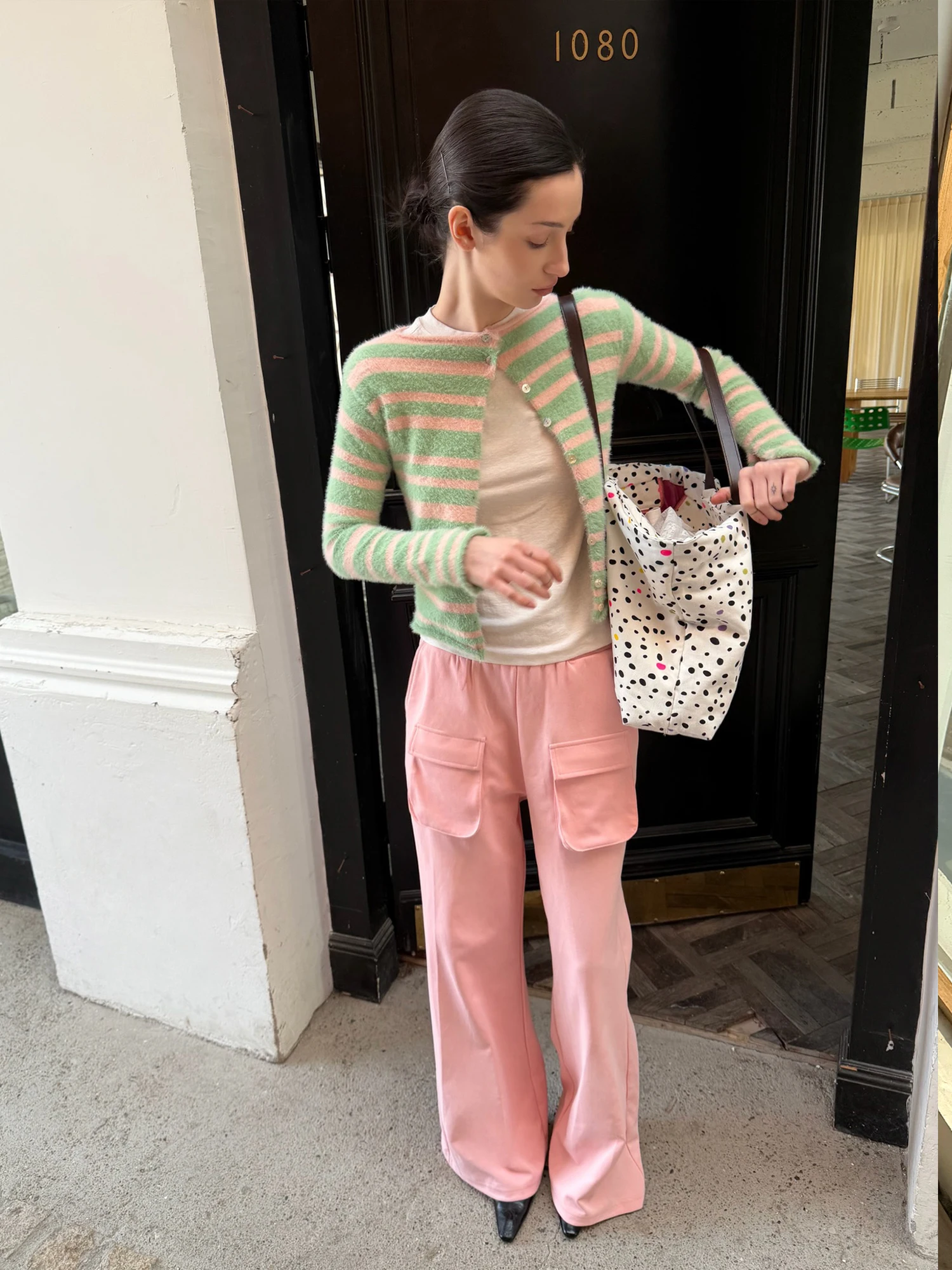 

Pink Mint een Contrast Color Stripe Knitted Faux Fur Sweater Cardigan Regular Fit Long Sve ort Length Button up