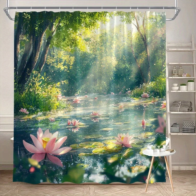 

Serene Sunlit Лесной пруд Занавеска для душа Цветы лотоса Зеленая листва Прозрачная вода Полиэстер Моющийся с крючками Декор для ванной комнаты