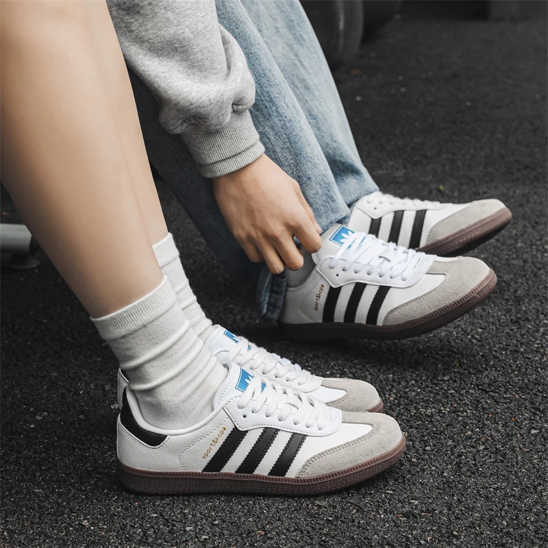 

New 2025 Couple Style High Quality Classic German Training Shoes Casual Fashion Board Clover Design