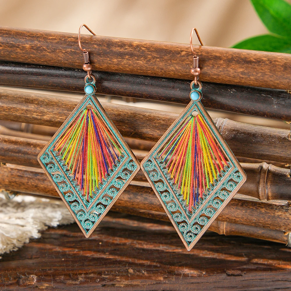 أقراط بوهو المتدلية بتصميم حريري ملون مطرز بإطار معدني مصنوع يدويًا، ملابس يومية للتخسيس والعطلات متعددة الاستخدامات