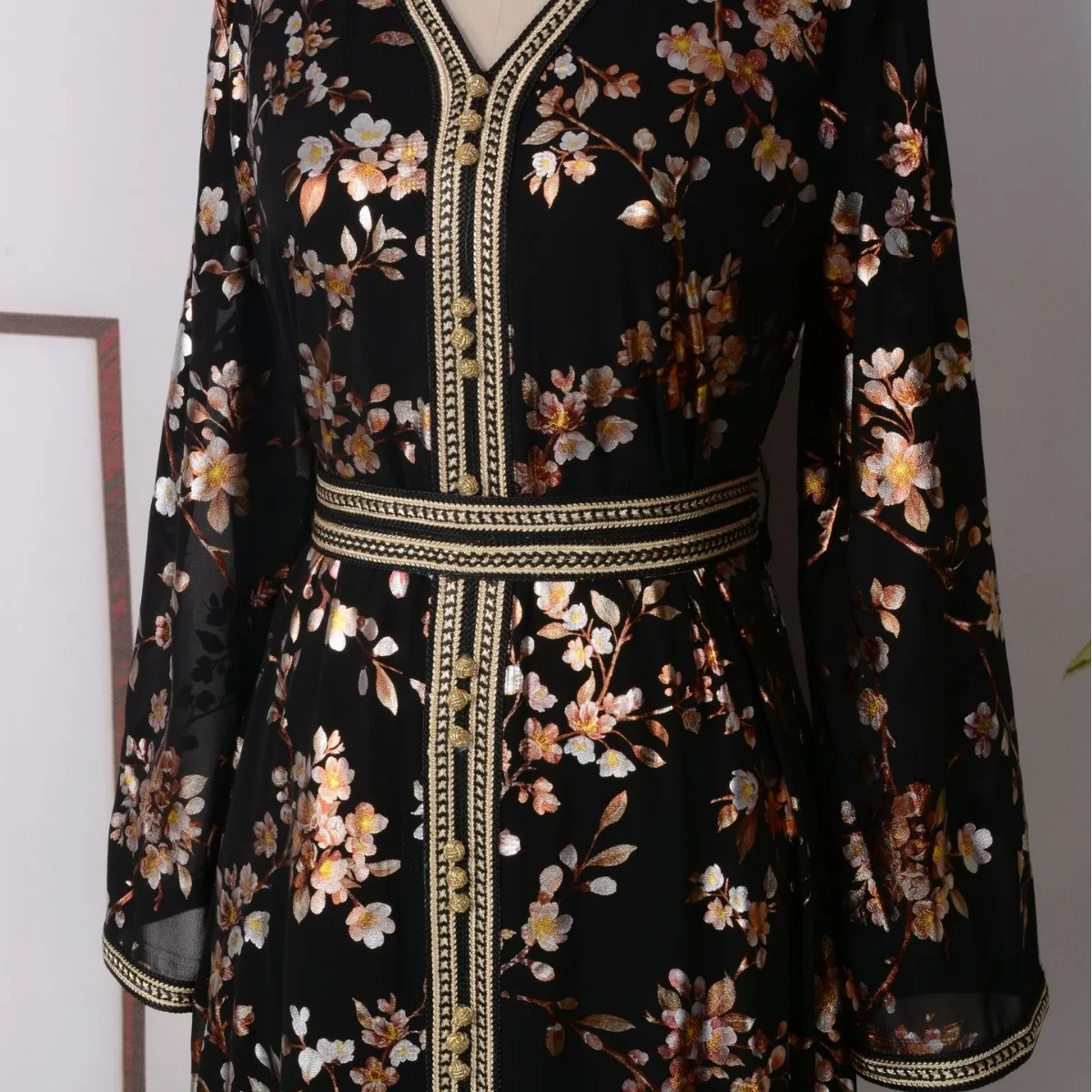 Abaya Women Dubai Middle East Caftan Light And Cool Printed Simulated Silk Sequin Embroiled Long Slept Button Up Dress Clothing