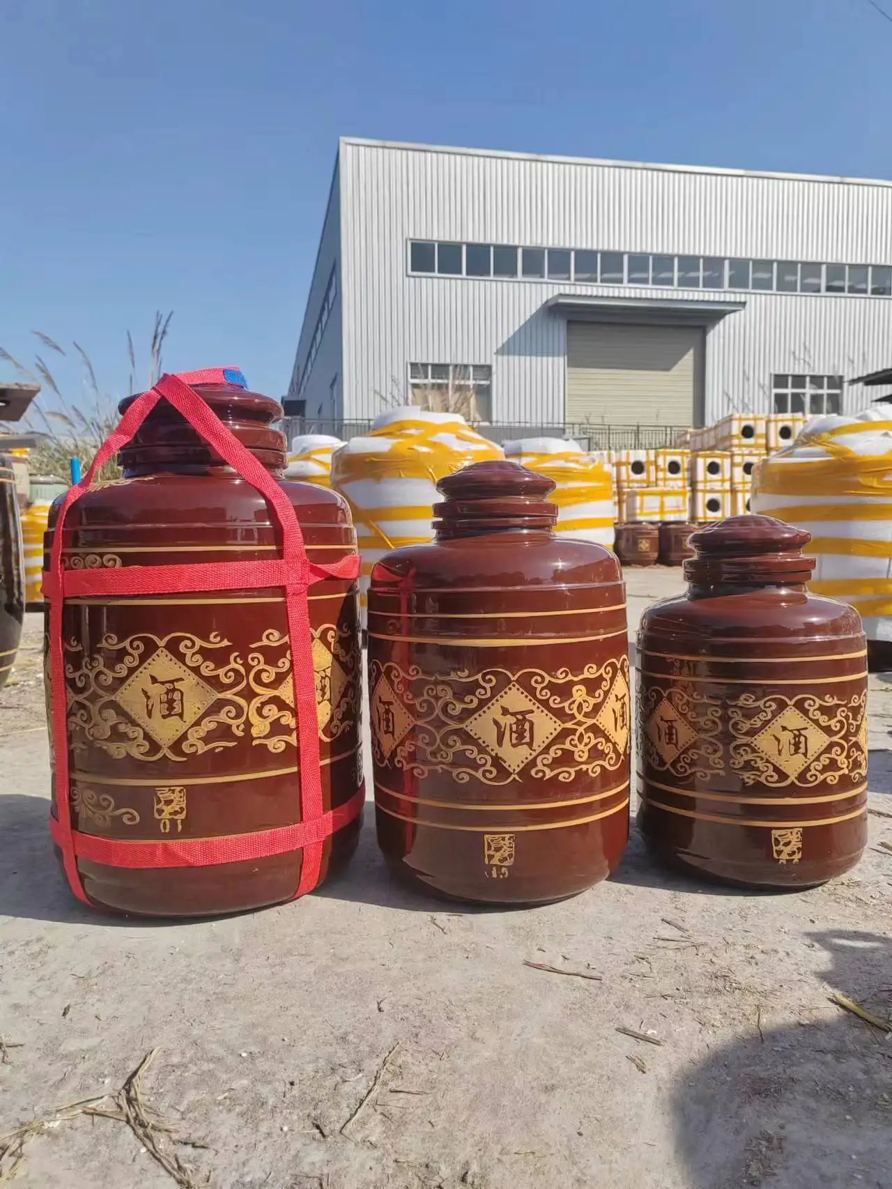 fut-a-vin-en-ceramique-haut-de-gamme-avec-robinet-pour-la-fermentation-du-vin-reservoir-a-vin-scelle-pour-usage-domestique-pot-de-stockage-de-vin-fait-main-de-style-campagnard