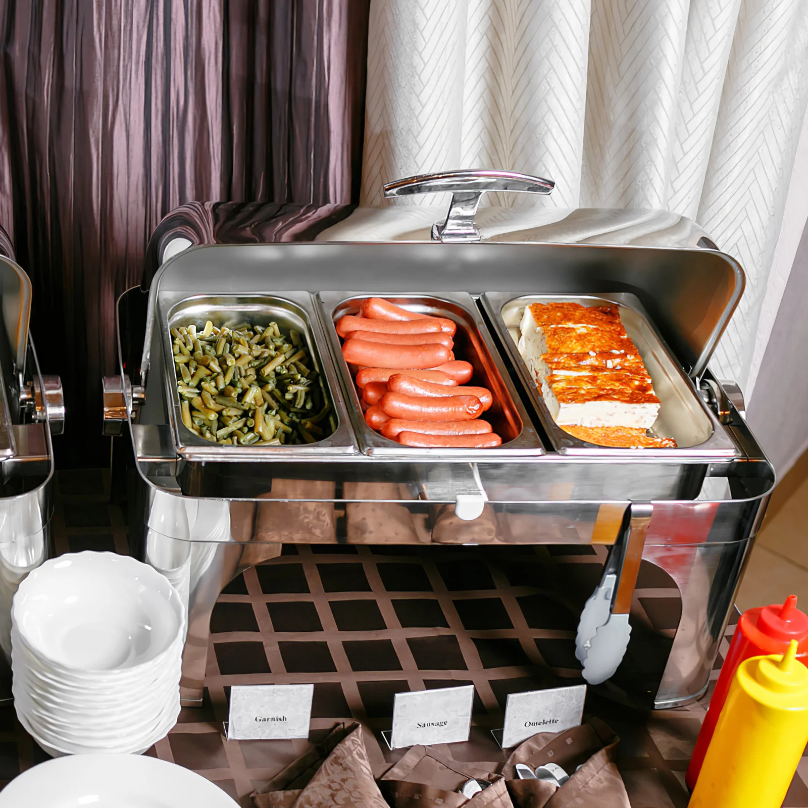 

Durable Thickened Stainless Steel Perforated Steam Table Pan Hotel Catering Buffet Pan Catering Pans